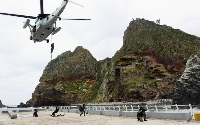 Южная Корея проведет учения по обороне острова Токто, оспариваемого Японией