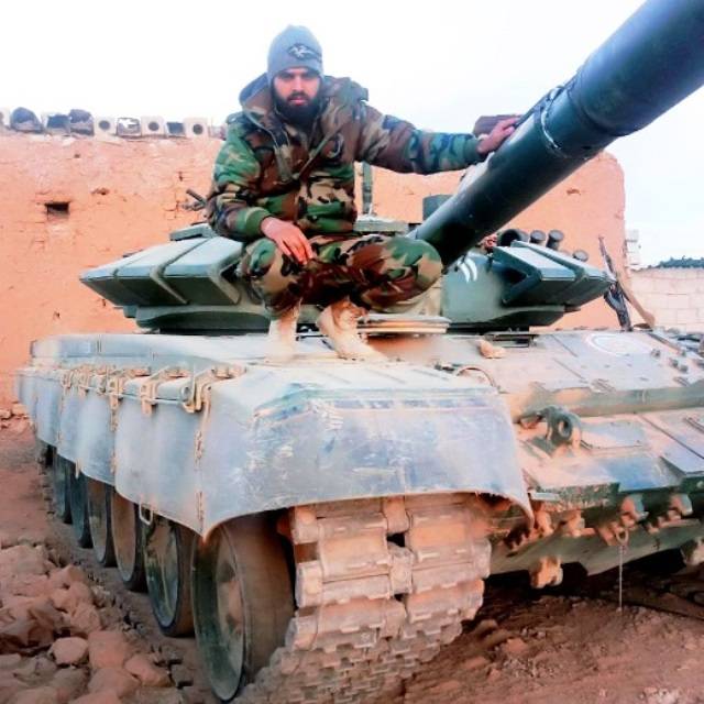 Морские коммандос в Сирии получили танки Т-72Б3