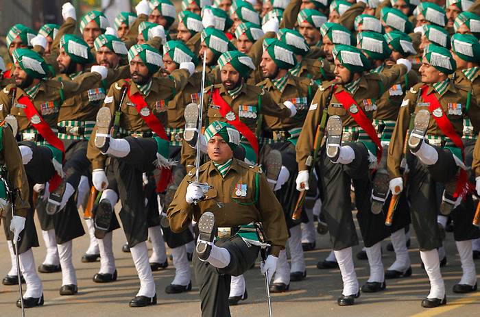 ВС Индии заявили о нехватке квалифицированных военных
