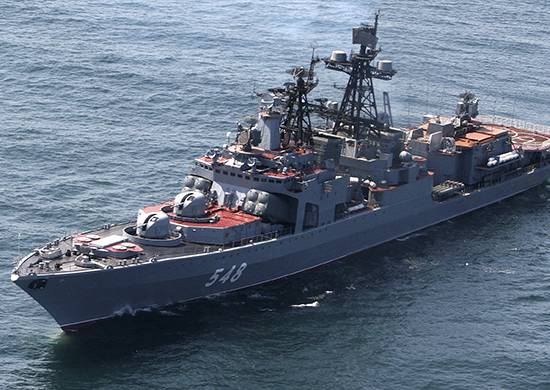 Экипажи 70-ти кораблей ВМФ РФ встретят Новый год в океане