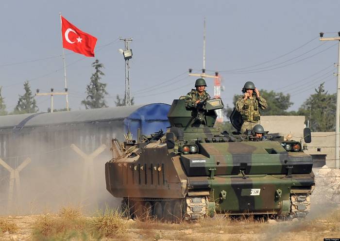 СМИ: ВС Турции открыли огонь по позициям курдов в Сирии