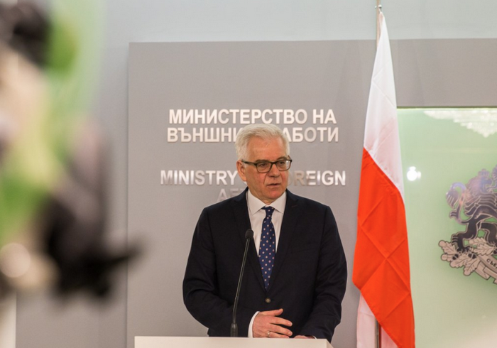 В МИД Польши решили уволить всех дипломатов-выпускников российских вузов