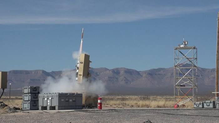 Корпорация Lockheed Martin провела испытания мини-ракет для перспективно комплекса ПВО MML