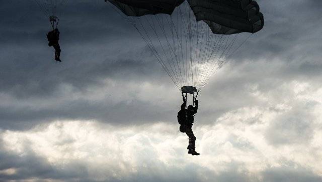 В РФ разработают новую парашютную систему для десантников 