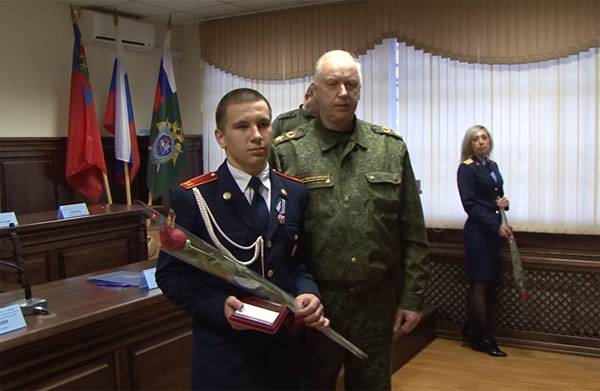 Награждены кемеровчане, проявившие мужество при пожаре в ТРЦ "Зимняя вишня"