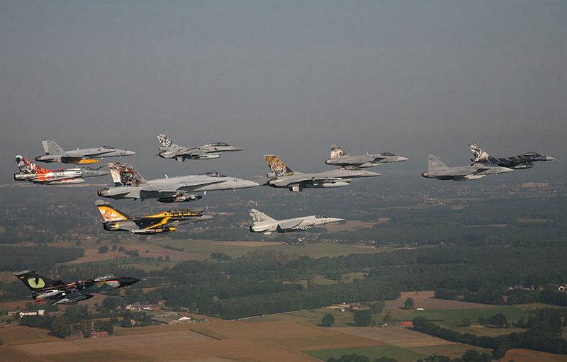 Только "тигриные" эскадрильи. В Польше стартовали летные учения НАТО Tiger Meet