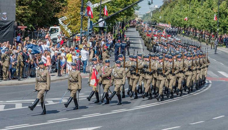 Польша празднует столетнюю независимость и победу над большевиками