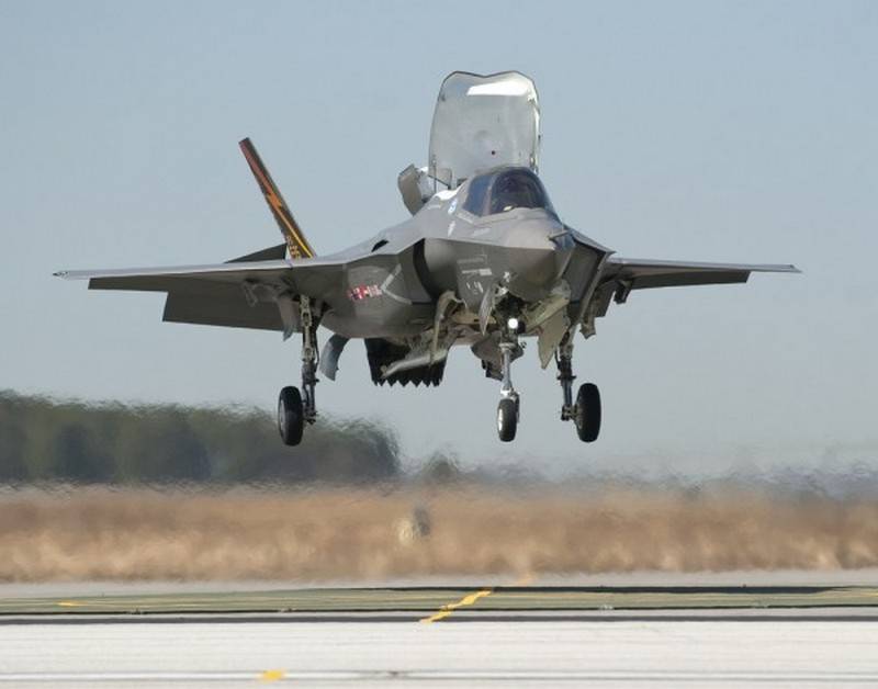 Полёты F-35 Lightning II приостановлены на неопределённое время