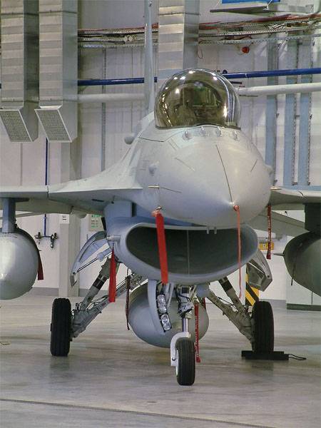 Болгарский президент назвал решение о закупке F-16 у США триумфом лоббизма