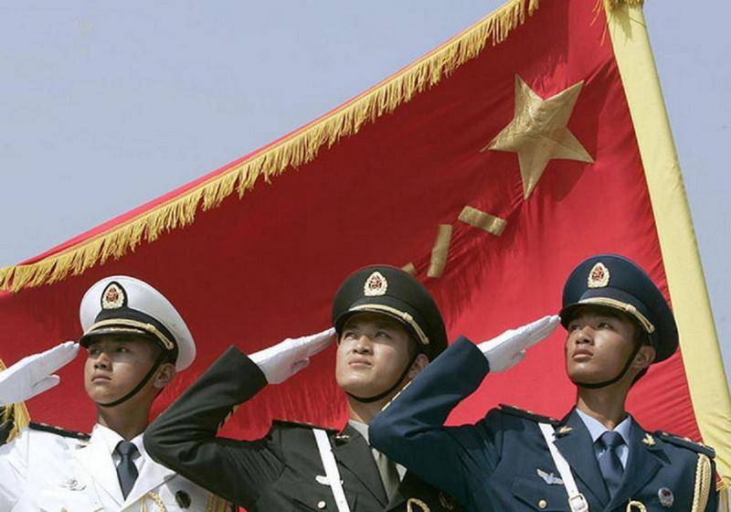 Китай увеличивает военные расходы до 177 млрд долларов