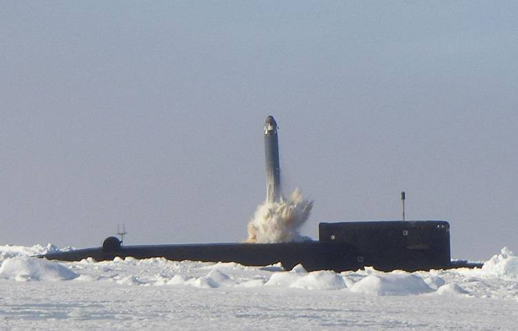 Оправдана ли ставка России на стратегические подводные ракетоносцы?