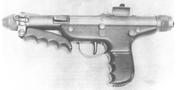 Пистолет-пулемёт «Узи» против «Маузера» и «Эрмы»