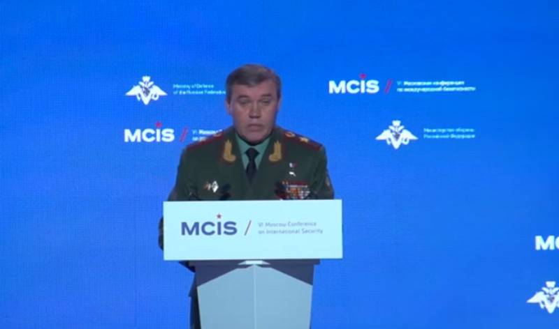 Минобороны РФ заявило об усилении двух военных округов