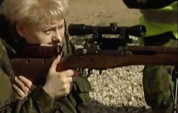 Литва получила в подарок от США винтовки 50-х годов