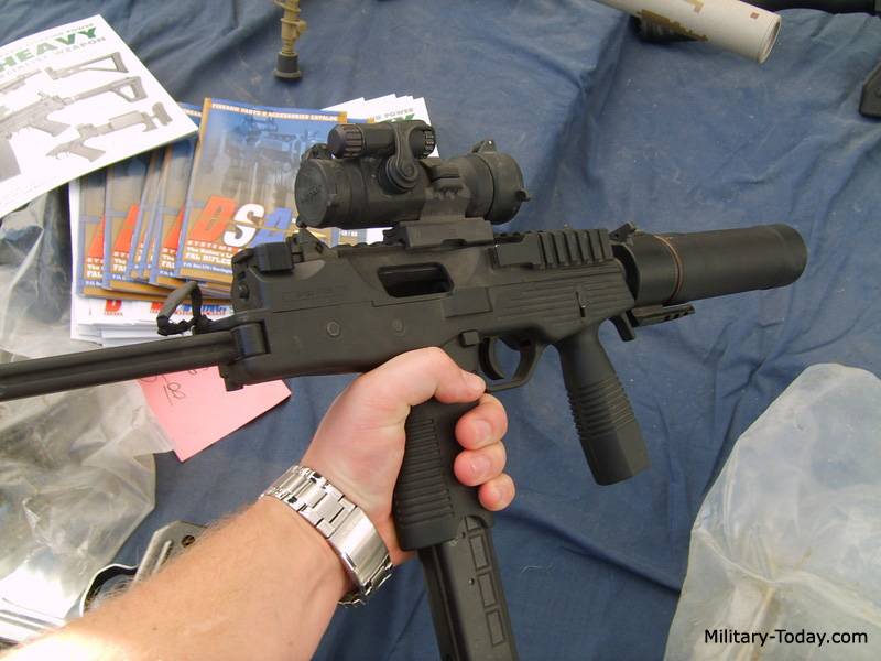 MP9. Суперскорострельный пистолет-пулемёт для спецназа