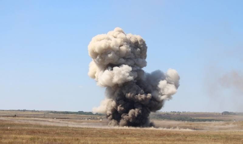 Грузовик ВСУ с 122-мм снарядами подорвался на украинской мине