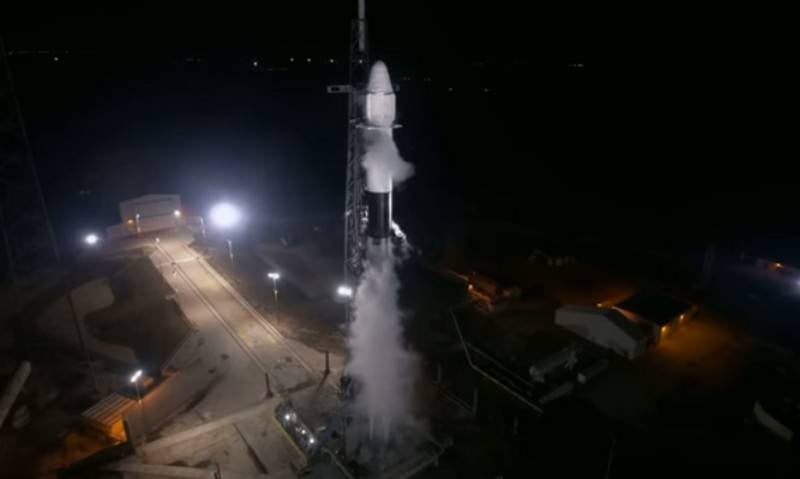 Компания SpaceX запустила к МКС грузовой корабль Dragon
