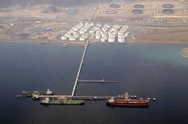 Пресс-служба эмирата Фуджейра опровергает заявления о взрывах на танкерах