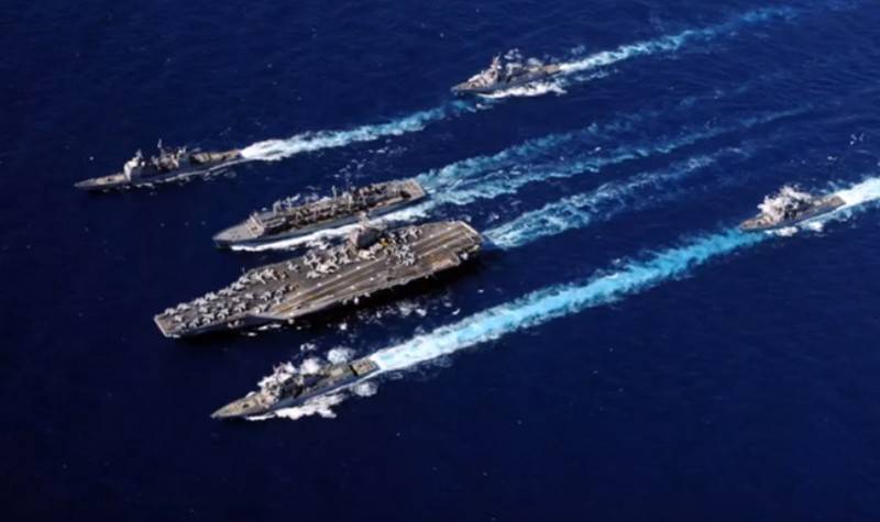 Авианосная ударная группа ВМС США вошла в Оманский залив
