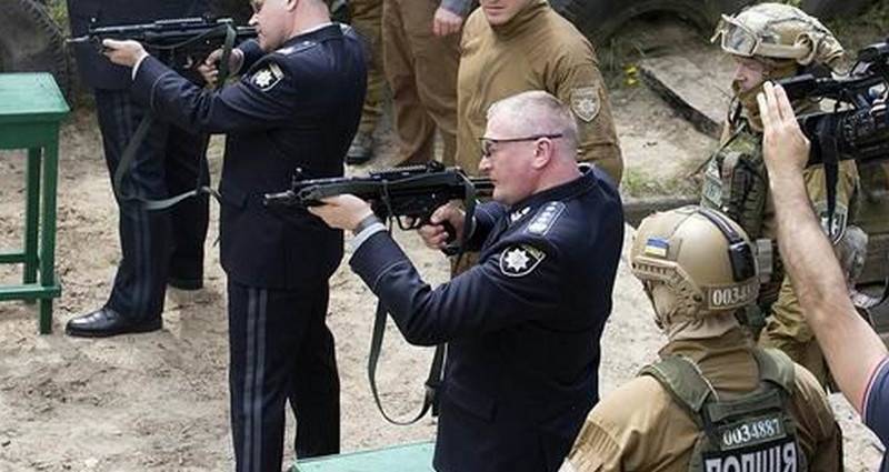 Нацполиция Украины перевооружается на пистолеты-пулемёты Heckler & Koch МР-5