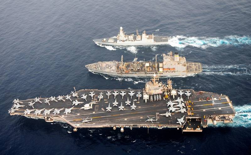США нарастили группировку кораблей в районе Персидского залива