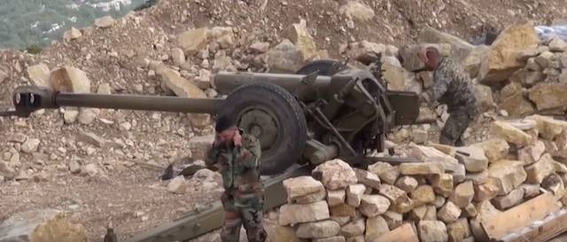 Сирийская армия нанесла артиллерийский удар по нарушившим перемирие боевикам