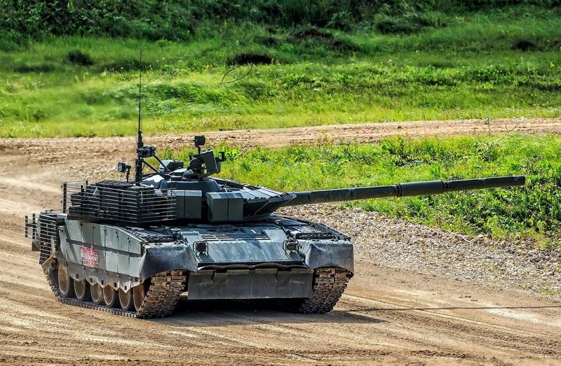 Мотострелковые соединения ВВО полностью перевооружены на танки Т-80БВМ