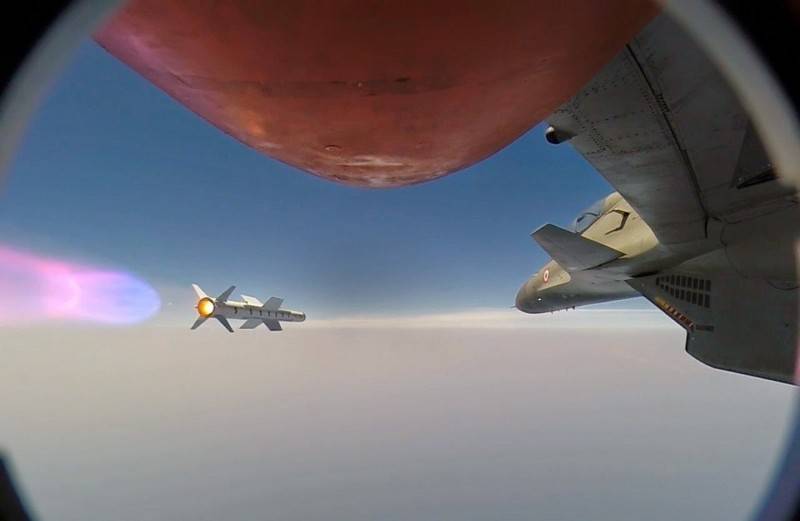 Индия провела лётные испытания ракеты Astra с борта Су-30МКИ