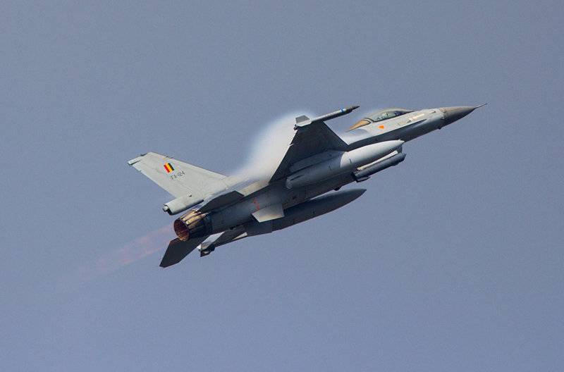 Истребитель F-16 бельгийских ВВС разбился на территории Франции