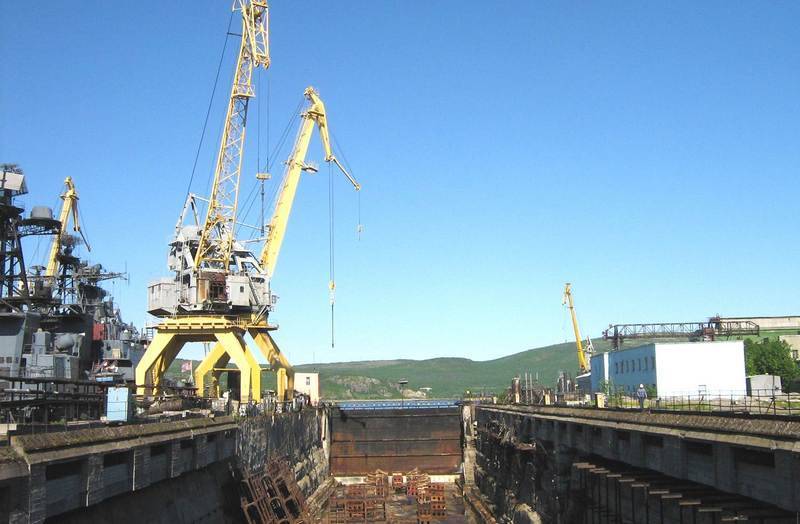 В ОСК рассказали о строительстве сухого дока для "Адмирала Кузнецова"