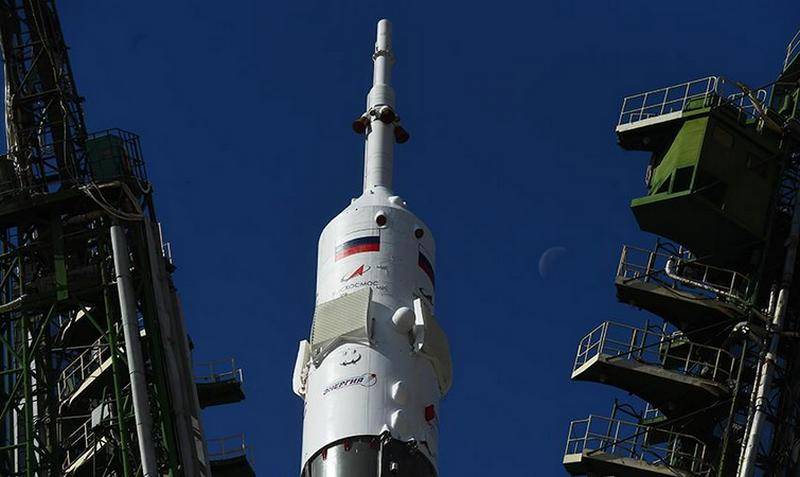 NASA пока не будет отказываться от услуг Роскосмоса по доставке на МКС