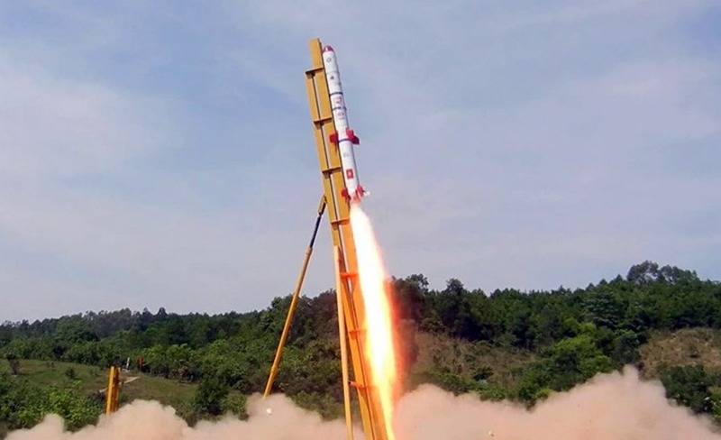 Вьетнам входит в "ракетный клуб": осуществлён запуск собственной боевой ракеты