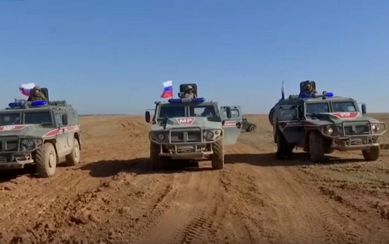 Военная полиция РФ начала патрулирование линии разграничения у Манбиджа