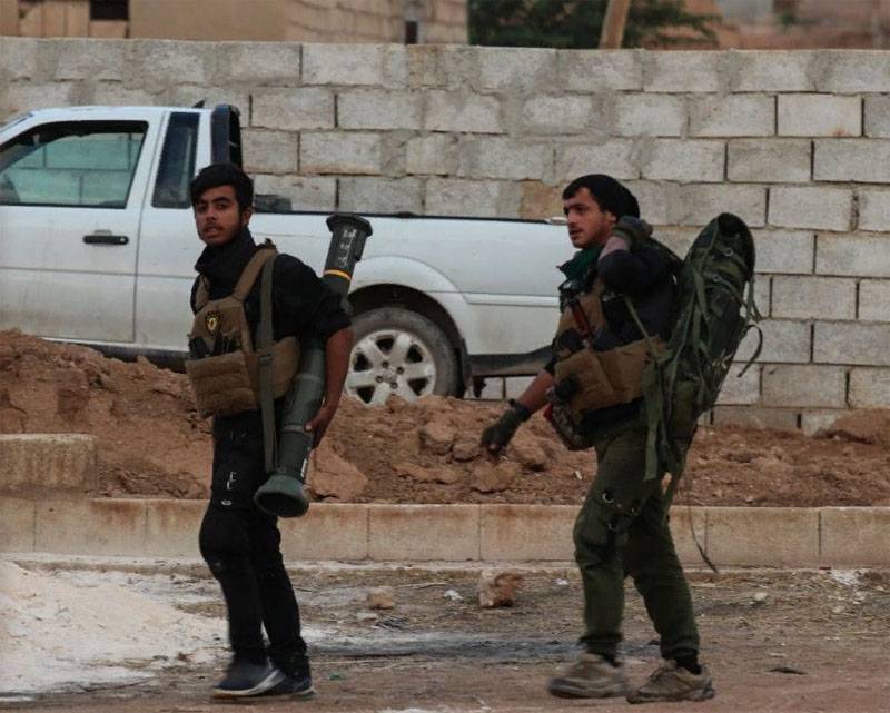 Из ПТРК по бронемашине: курды показали "встречу" турецкого патруля на севере Сирии