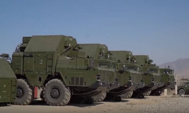 ЗРС С-300ПС готовятся заступить на боевое дежурство в Таджикистане