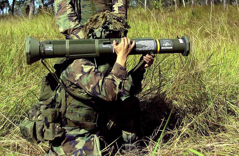 Латвия закупила третью партию шведских одноразовых гранатомётов АТ4