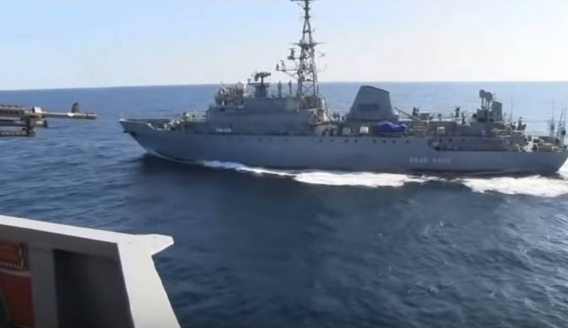 ВМС США обвинили российский корабль разведки «Иван Хурс» в «опасном сближении»
