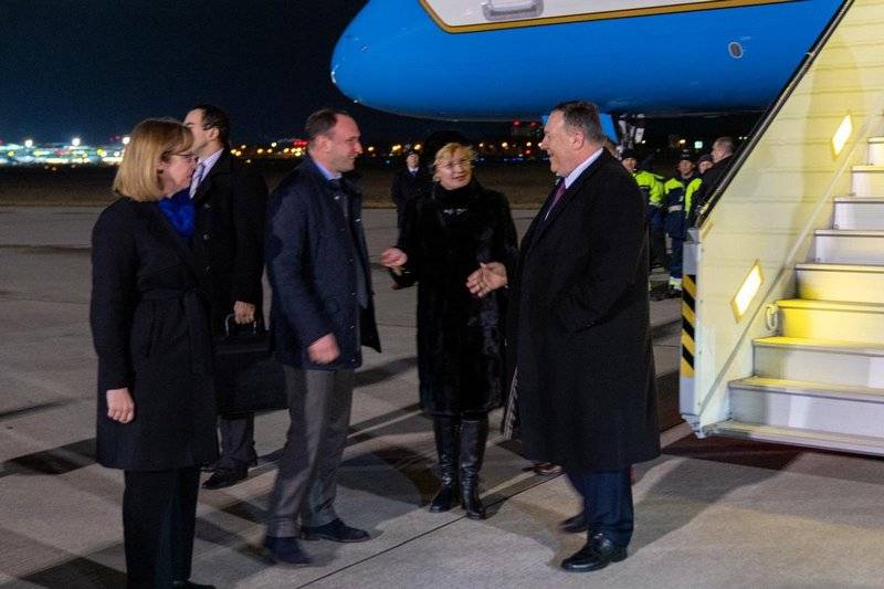 На Украину с официальным визитом прибыл глава американского Госдепа Майк Помпео