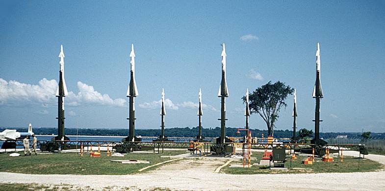 Американские зенитные и противоракетные комплексы семейства «Найк»
