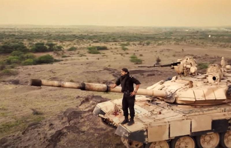 Индия с помощью самолётов C-17 производства США перебросила танки Т-90 ближе к району долины Галван