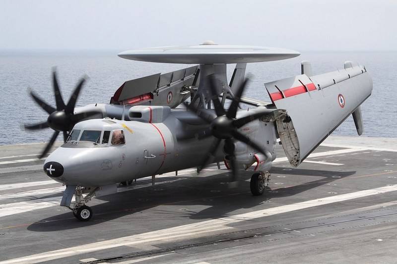 E-2D Advanced Hawkey вместо E-2С Hawkeye: французы меняют самолёты ДРЛОиУ