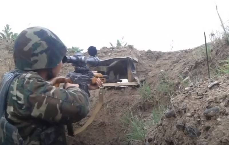 На границе Армении и Азербайджана возобновились бои 