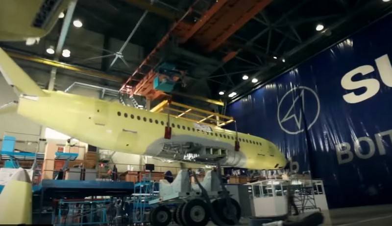 ОАК рассматривает вариант создания Sukhoi Superjet увеличенной вместимости