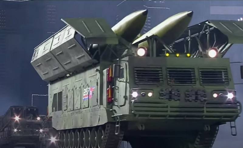 МБР и БРПЛ «Пуккыксон-4А»: в Пхеньяне показали новые баллистические ракеты