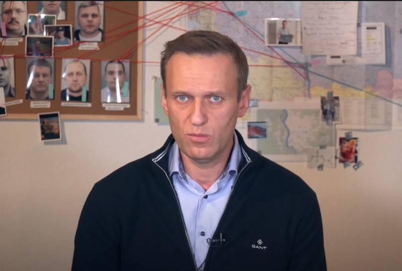 «Расследование Навального» - месть западных спецслужб России за Сноудена