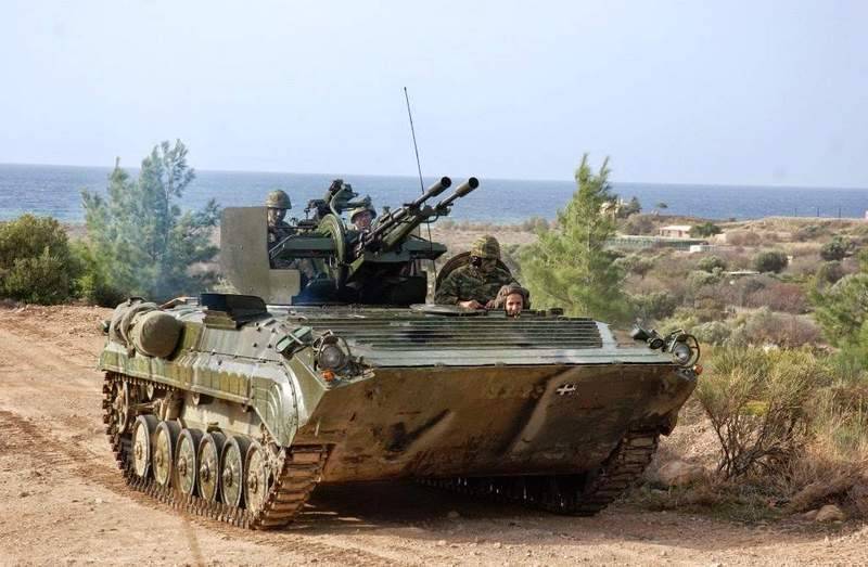 Греция претендует на место в тройке стран, оказавших Украине самую большую военную помощь
