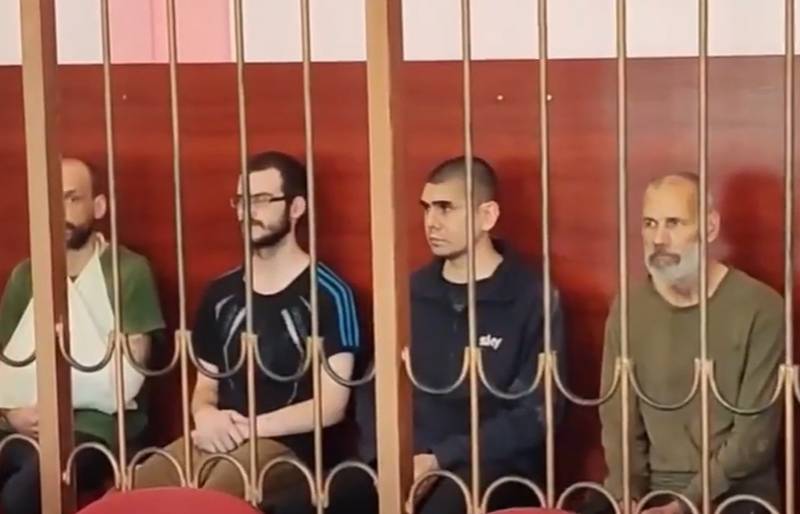 Новое судебное заседание в ДНР: Троим из пяти иностранных наемников грозит смертная казнь