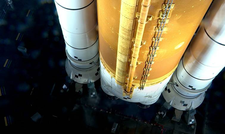 На космодроме в США произошла нештатная ситуация перед стартом ракеты проекта Artemis