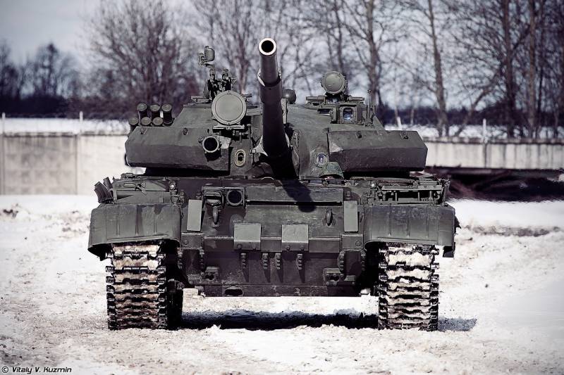 Танк Т-62М. Источник: vitalykuzmin.net