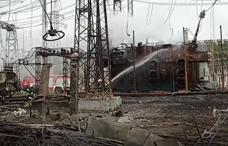 В Харькове снова исчезло электроснабжение, сообщается о новых взрывах в двух районах города